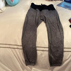 Lululemon leggings - 3/4 length